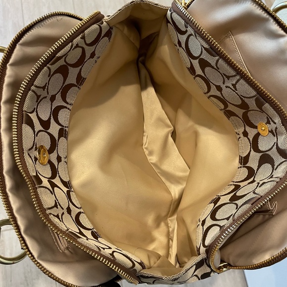 Coach Purse - Picture 4 of 5